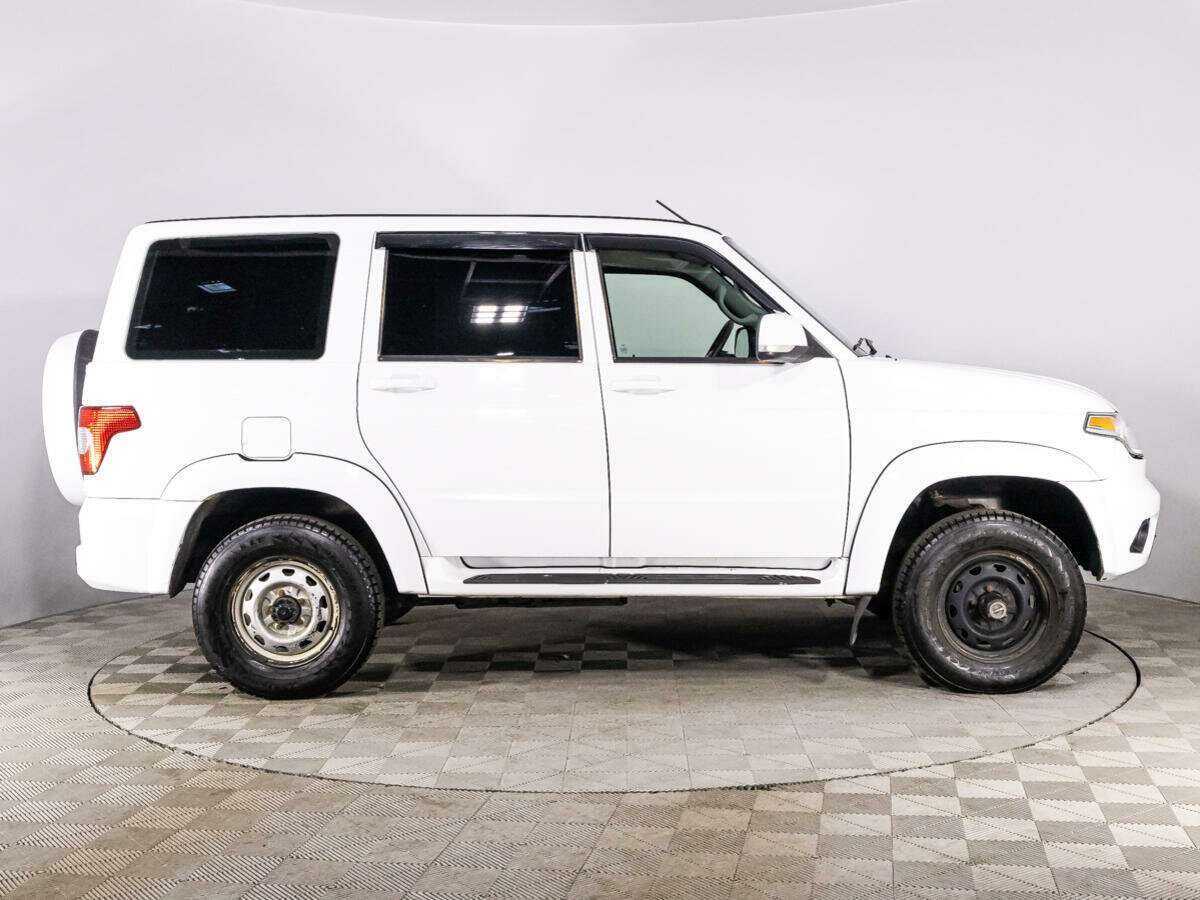 УАЗ Patriot, 2019 - Фото №3