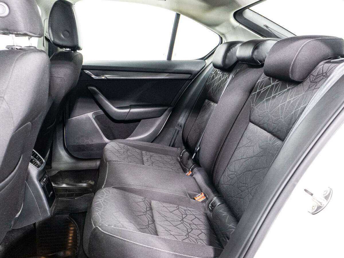 Skoda Octavia, 2019 - Фото №9