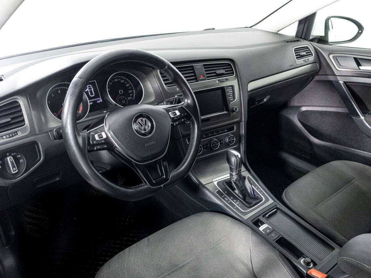 Volkswagen Golf, 2013 - Фото №10
