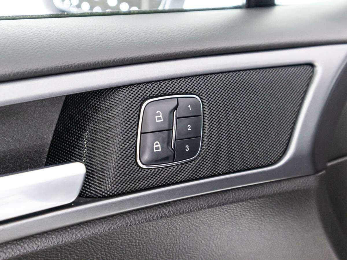 Ford Mondeo, 2017 - Фото №15