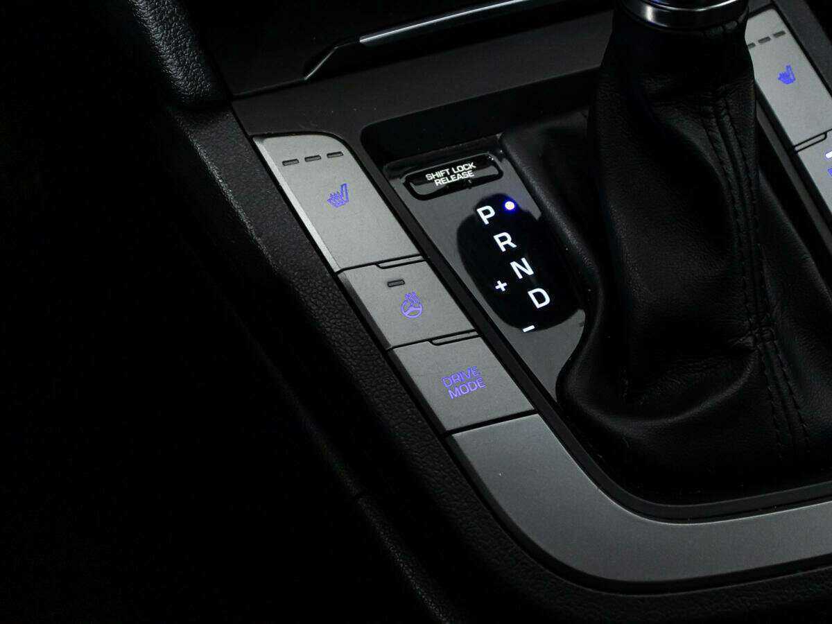 Hyundai Elantra, 2017 - Фото №16