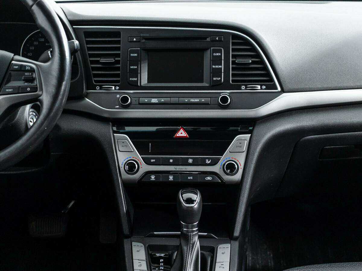Hyundai Elantra, 2016 - Фото №13
