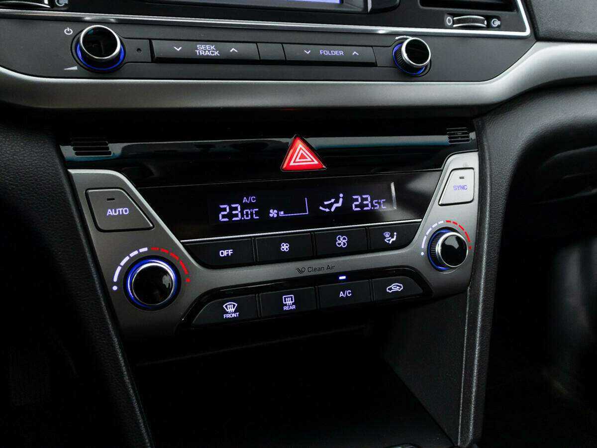 Hyundai Elantra, 2016 - Фото №15