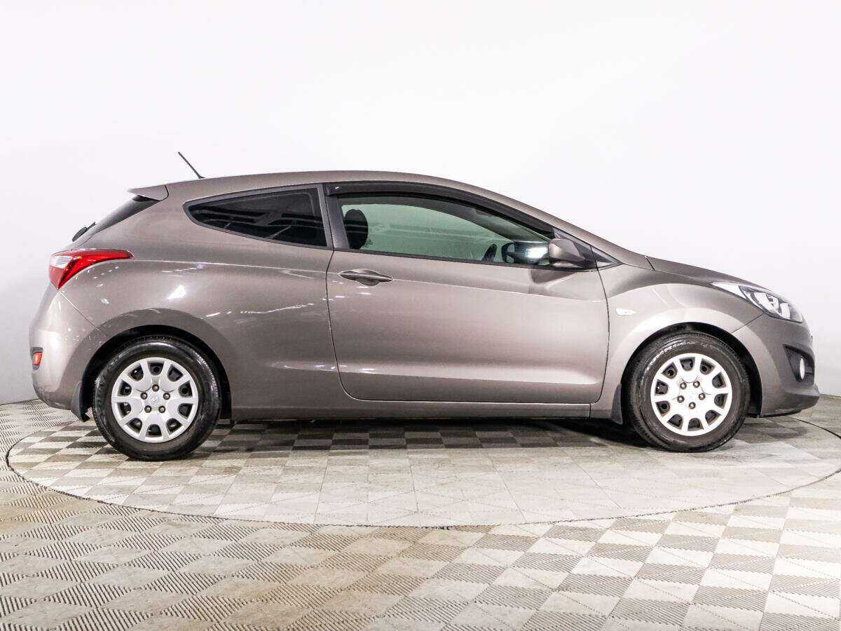 Hyundai i30, 2013 - Фото №3