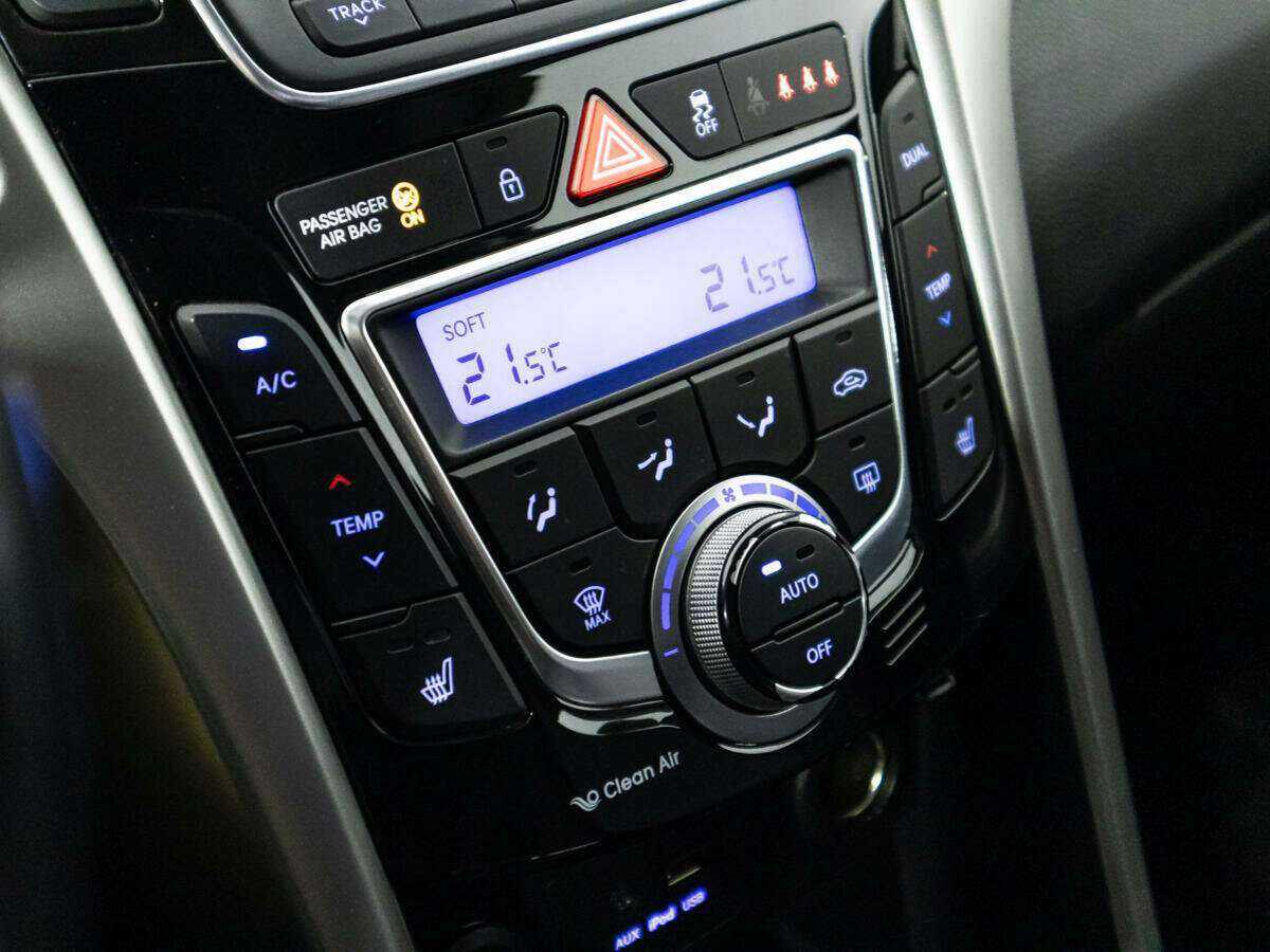 Hyundai i30, 2013 - Фото №14