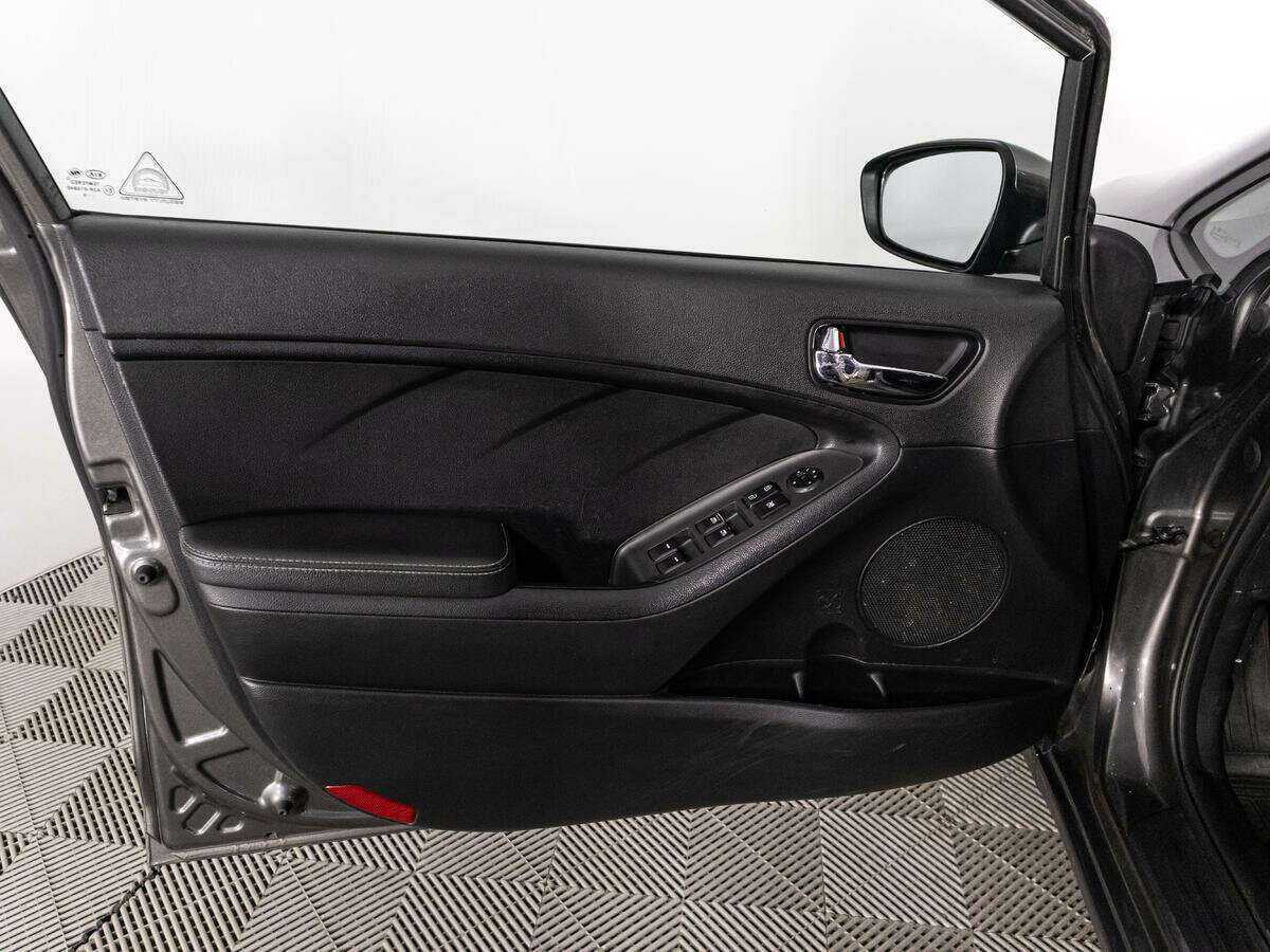 Kia Cerato, 2019 - Фото №23