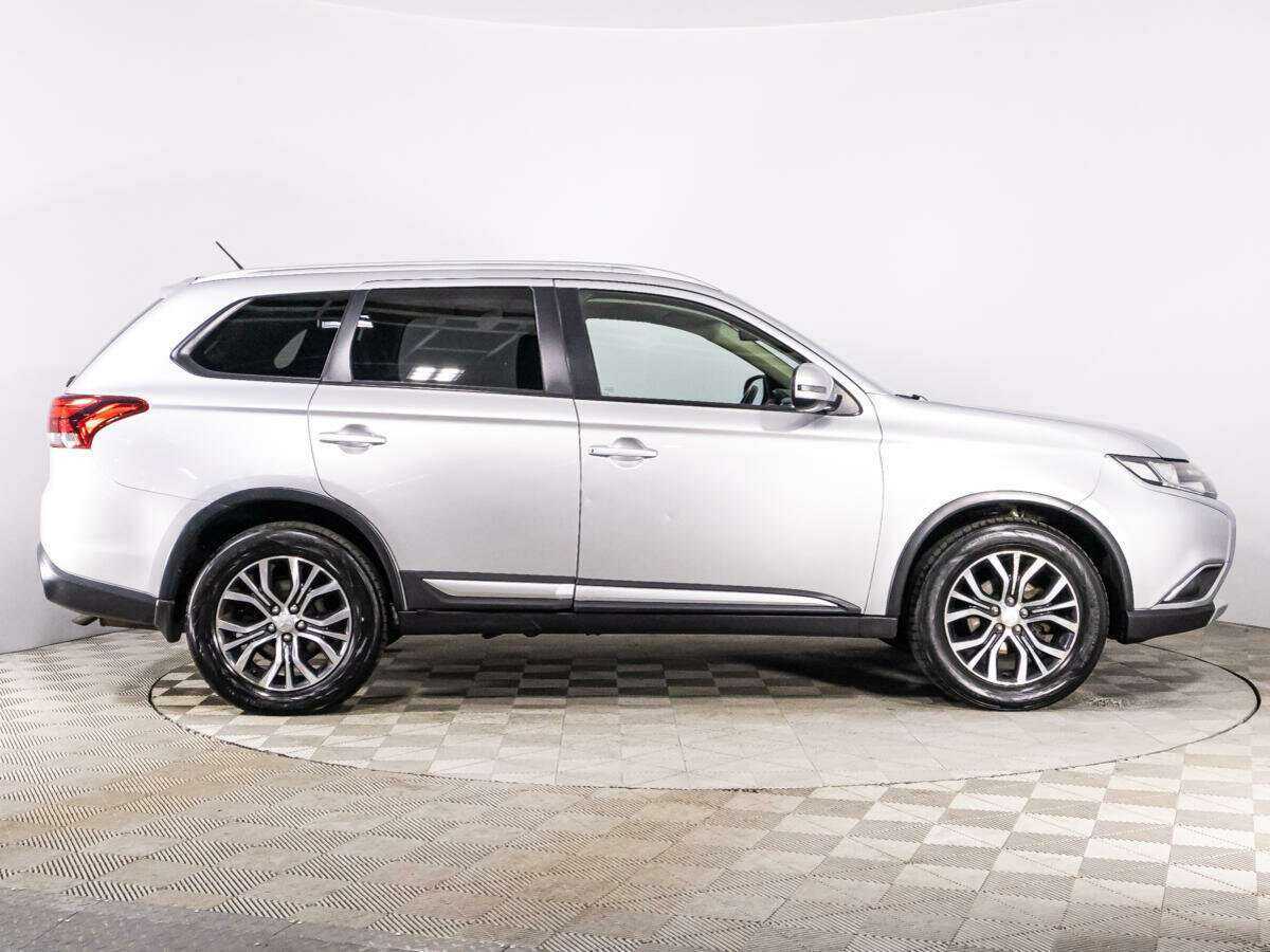 Mitsubishi Outlander, 2015 - Фото №3