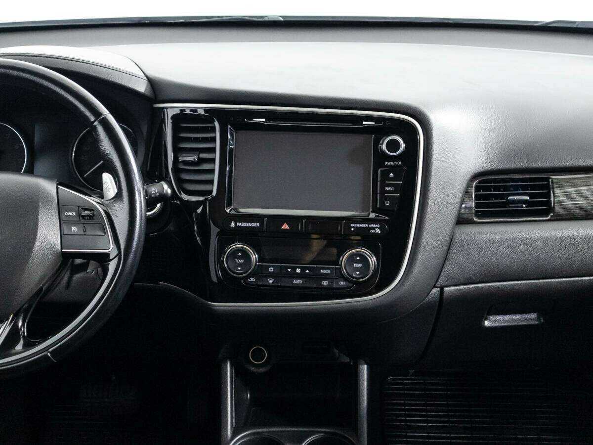Mitsubishi Outlander, 2015 - Фото №13