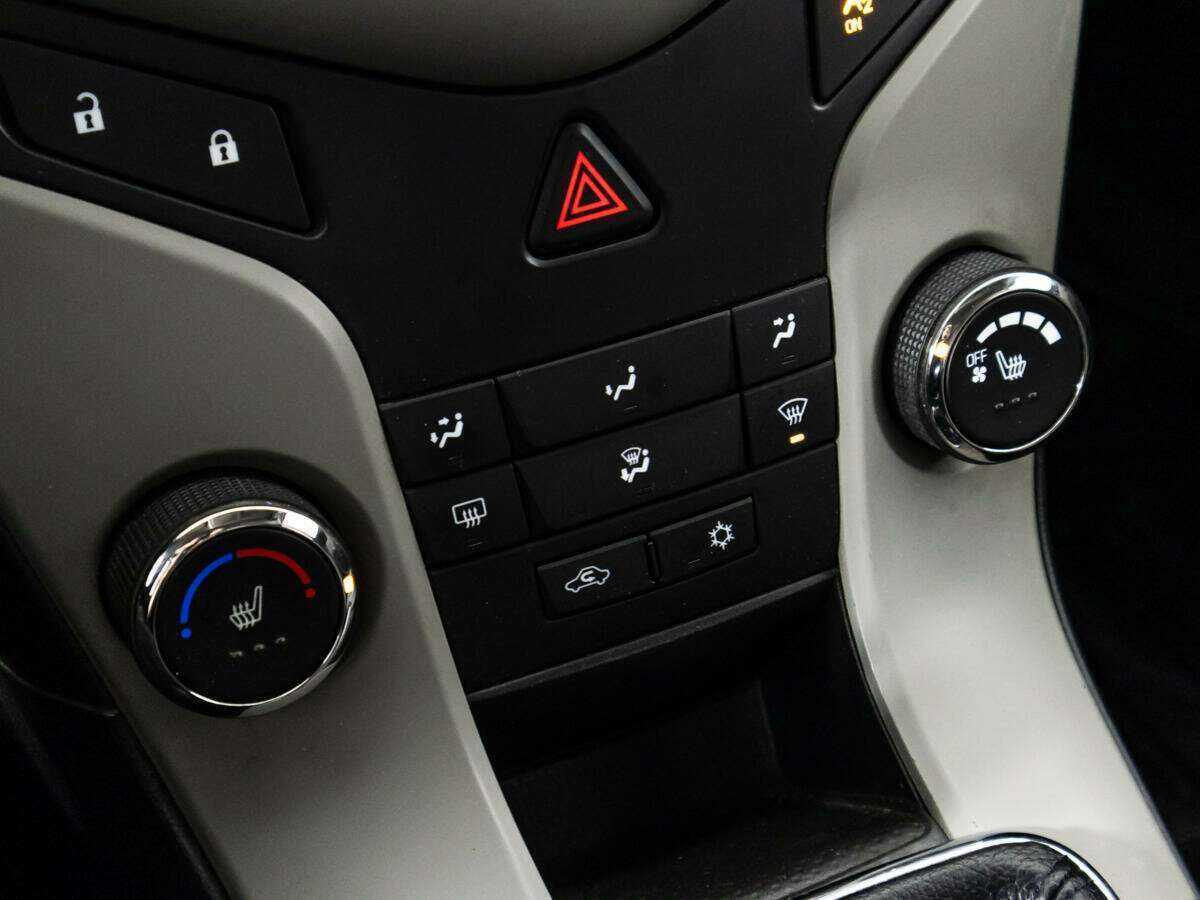 Chevrolet Cruze, 2012 - Фото №14