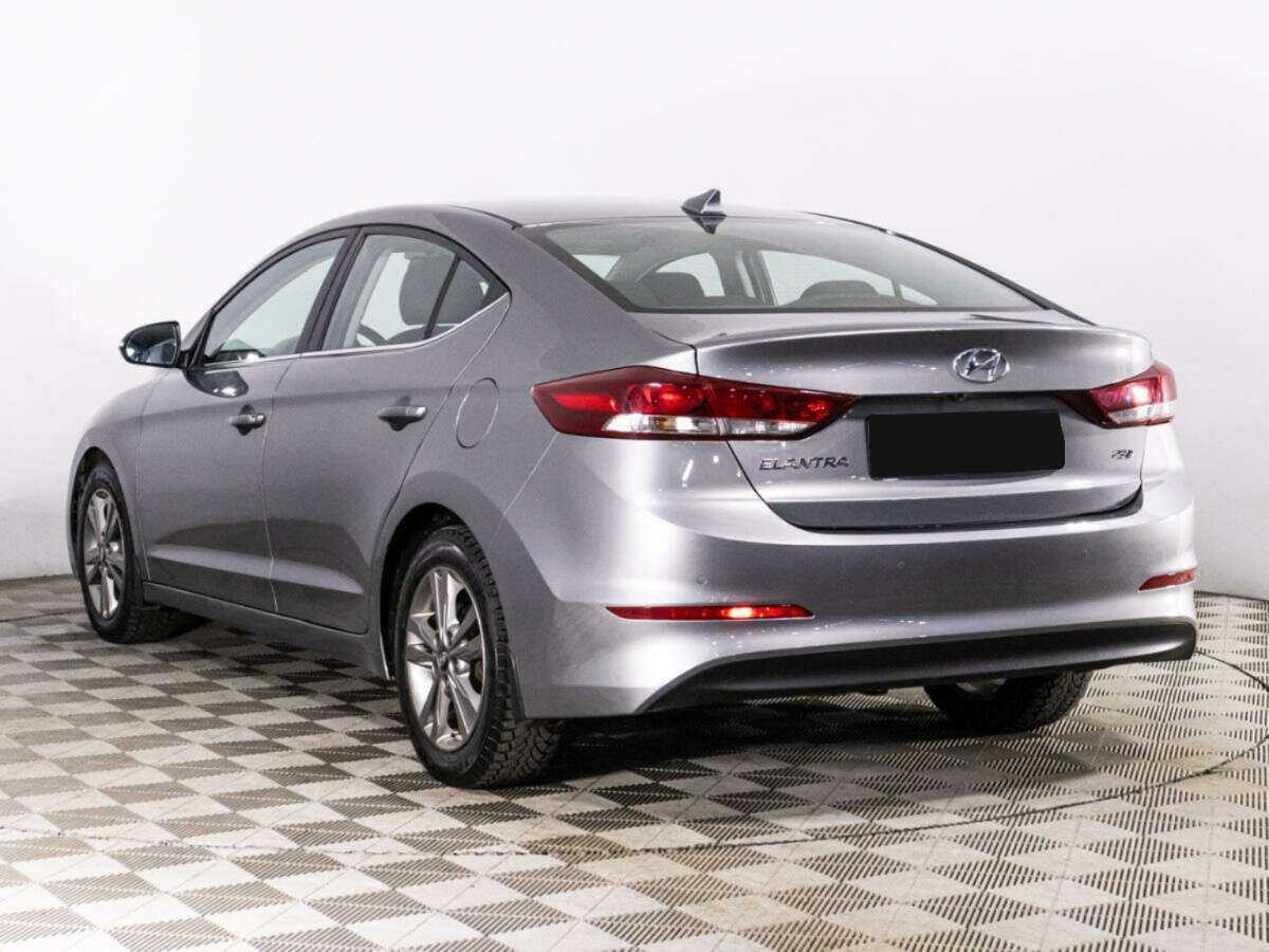Hyundai Elantra, 2018 - Фото №6