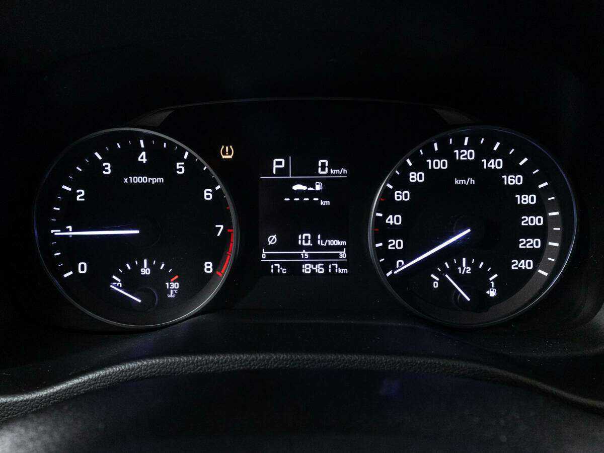 Hyundai Elantra, 2018 - Фото №11