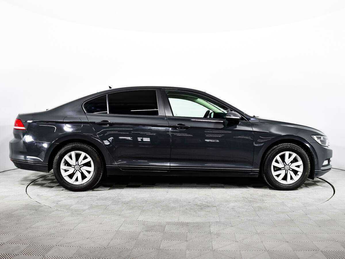 Volkswagen Passat, 2017 - Фото №3
