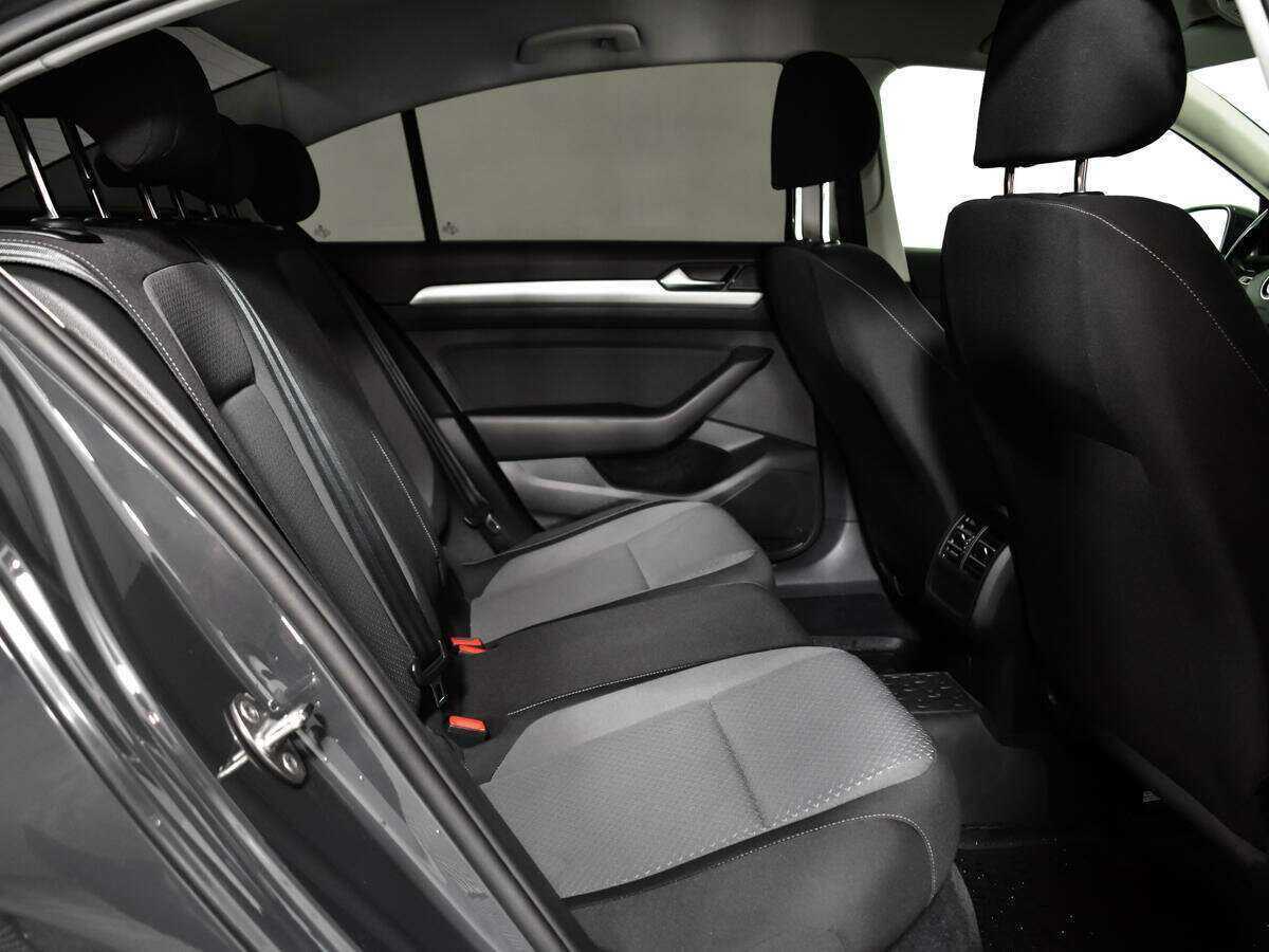 Volkswagen Passat, 2017 - Фото №9