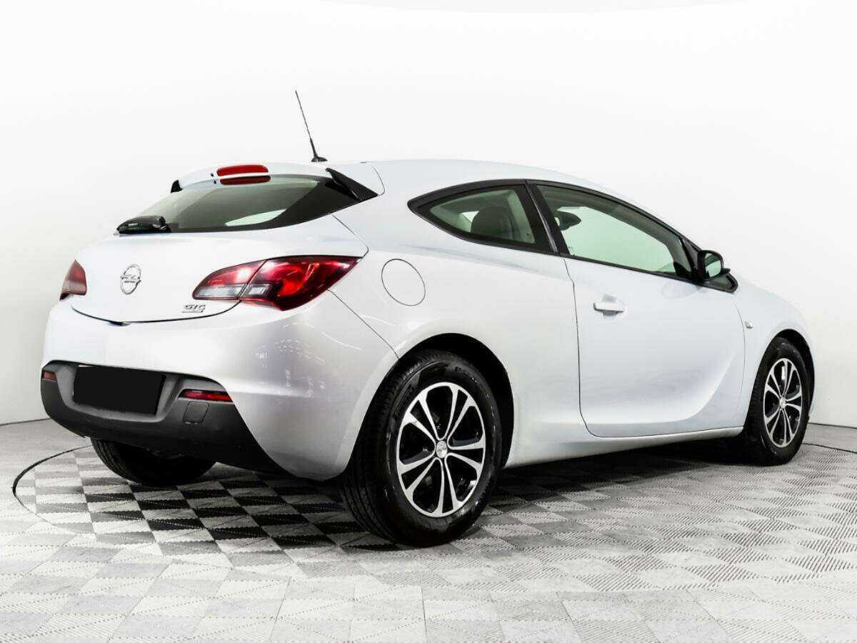 Opel Astra GTC, 2012 - Фото №4