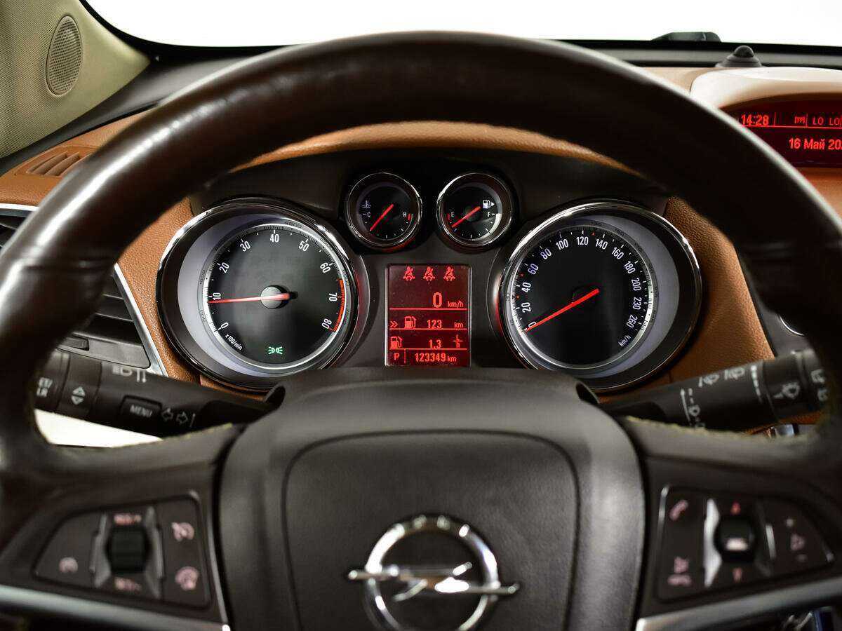 Opel Mokka, 2013 - Фото №10