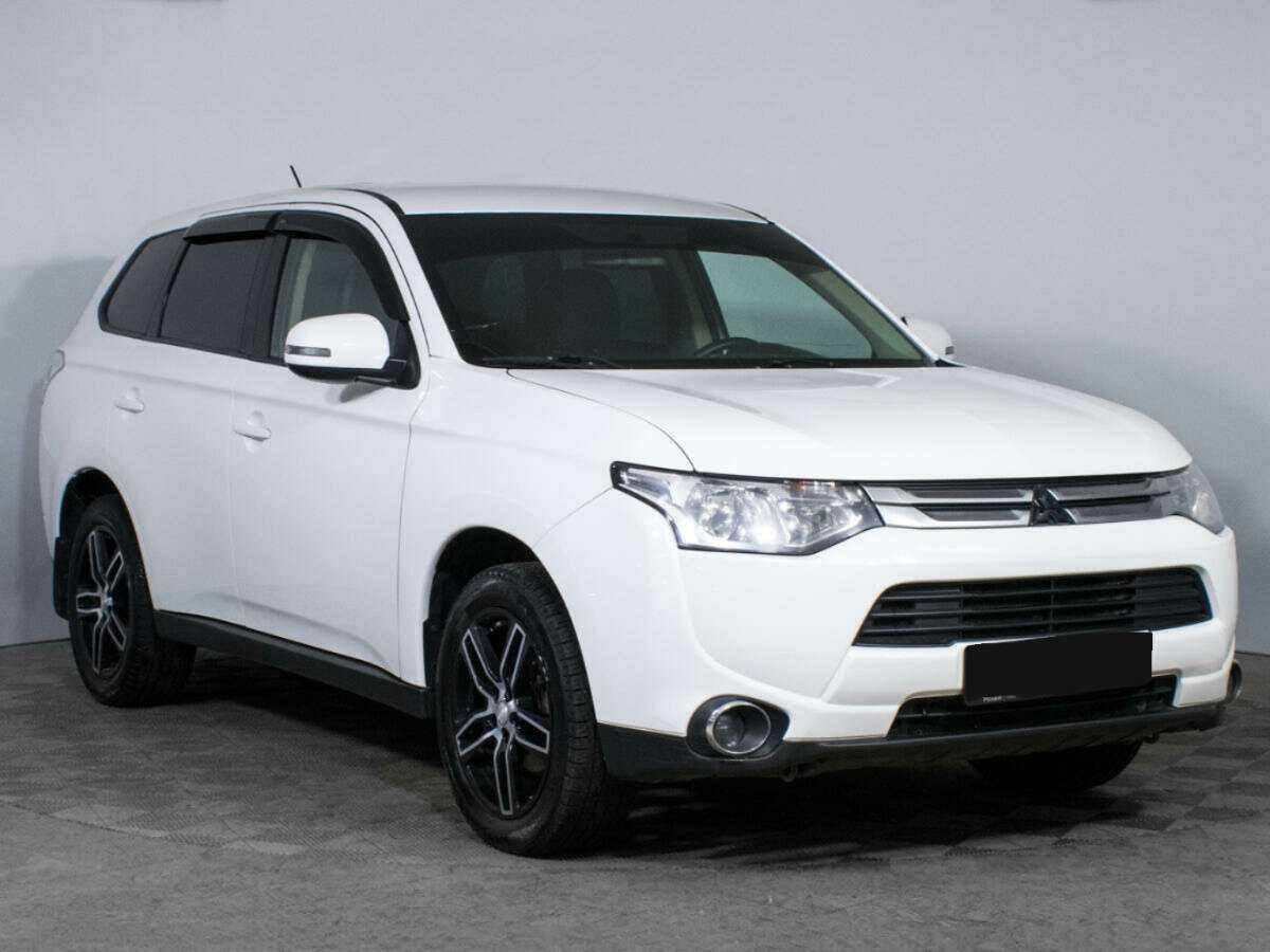Mitsubishi Outlander, 2014 - Фото №2