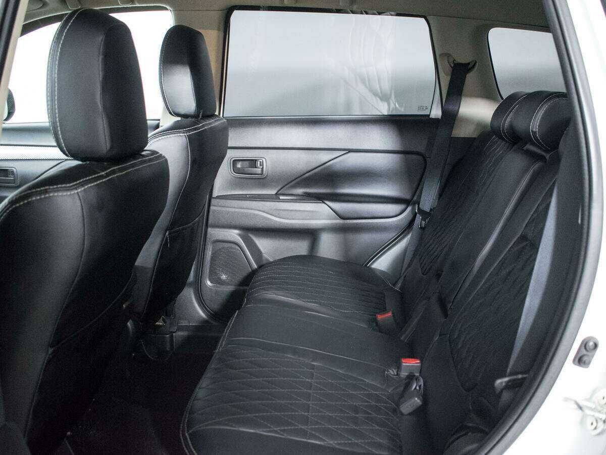 Mitsubishi Outlander, 2014 - Фото №7