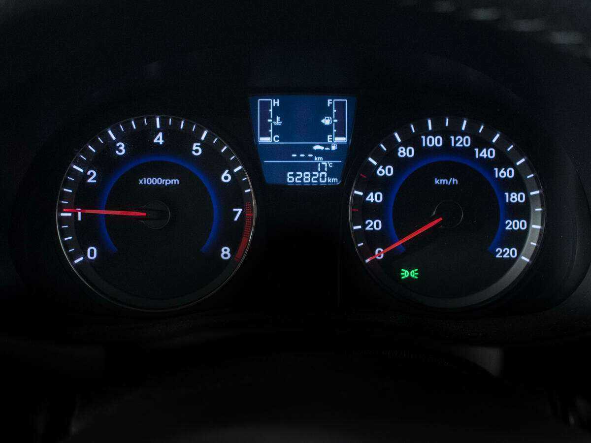 Hyundai Solaris, 2014 - Фото №10