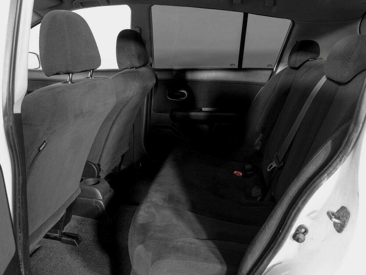 Nissan Tiida, 2013 - Фото №8