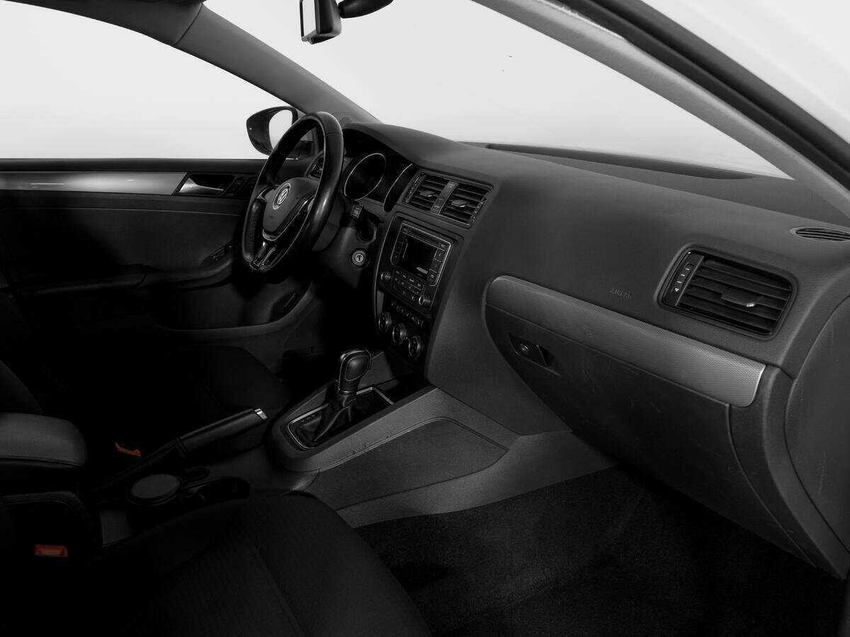 Volkswagen Jetta, 2016 - Фото №8
