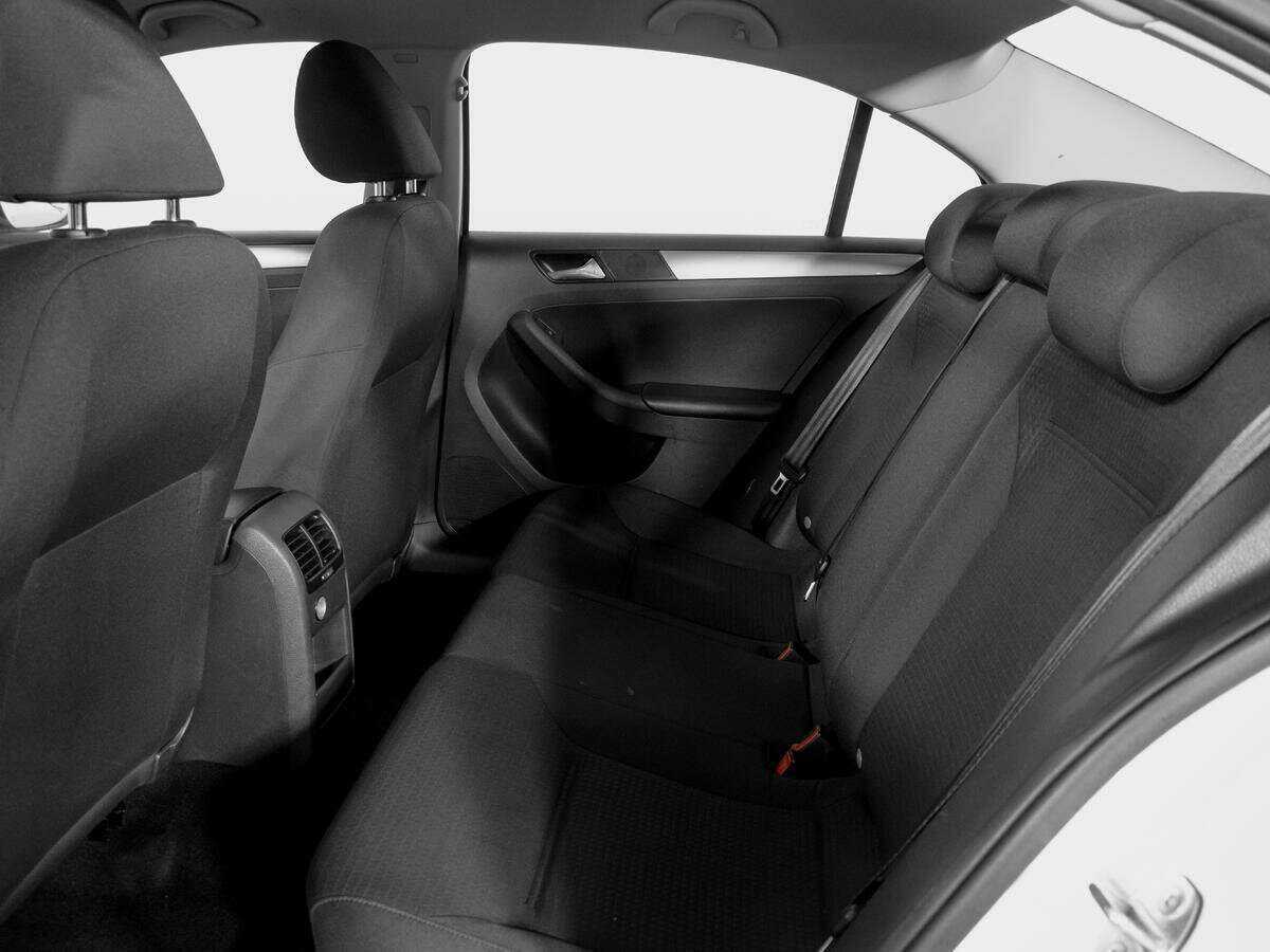 Volkswagen Jetta, 2016 - Фото №9