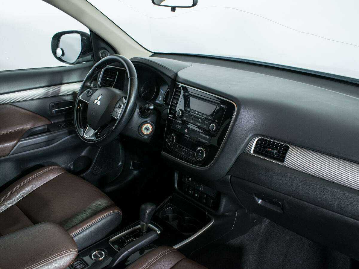 Mitsubishi Outlander, 2017 - Фото №7