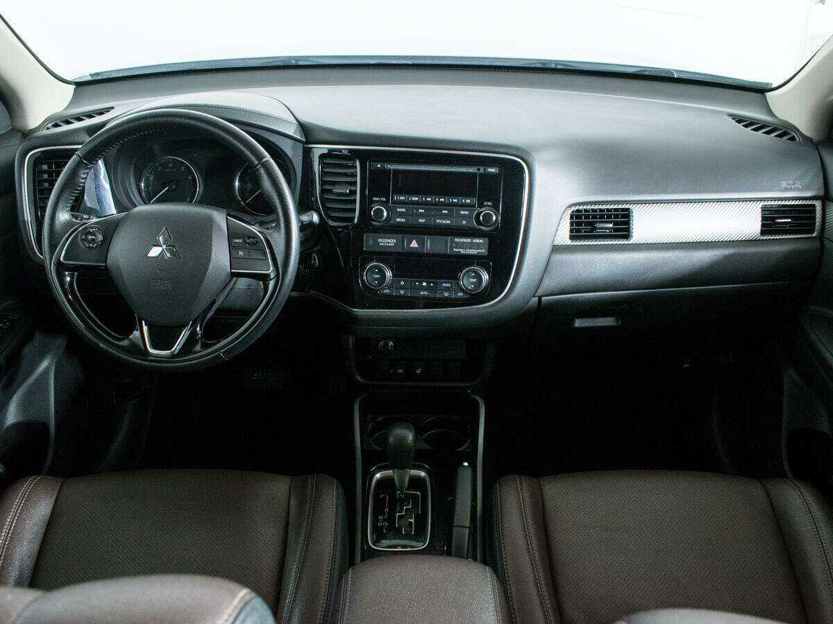 Mitsubishi Outlander, 2017 - Фото №10