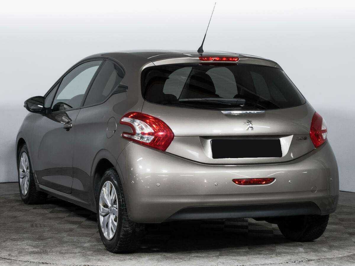 Peugeot 208, 2013 - Фото №6