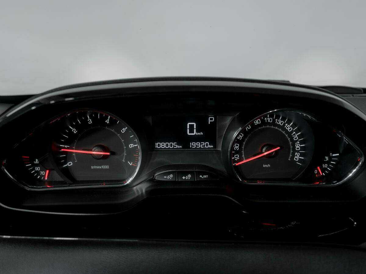 Peugeot 208, 2013 - Фото №10