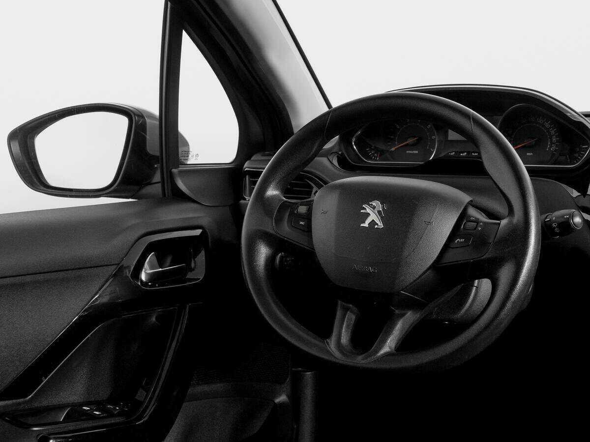 Peugeot 208, 2013 - Фото №13