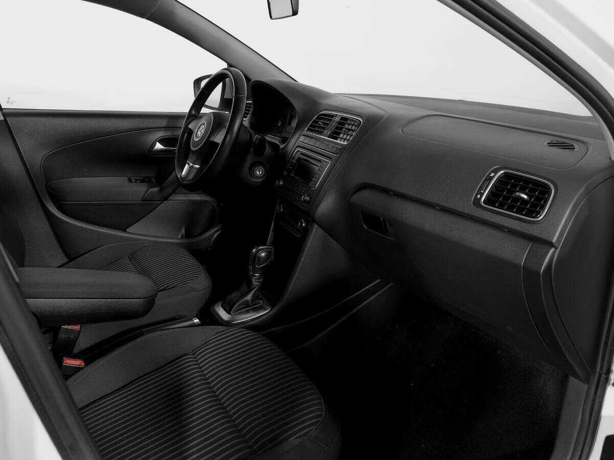 Volkswagen Polo, 2013 - Фото №8