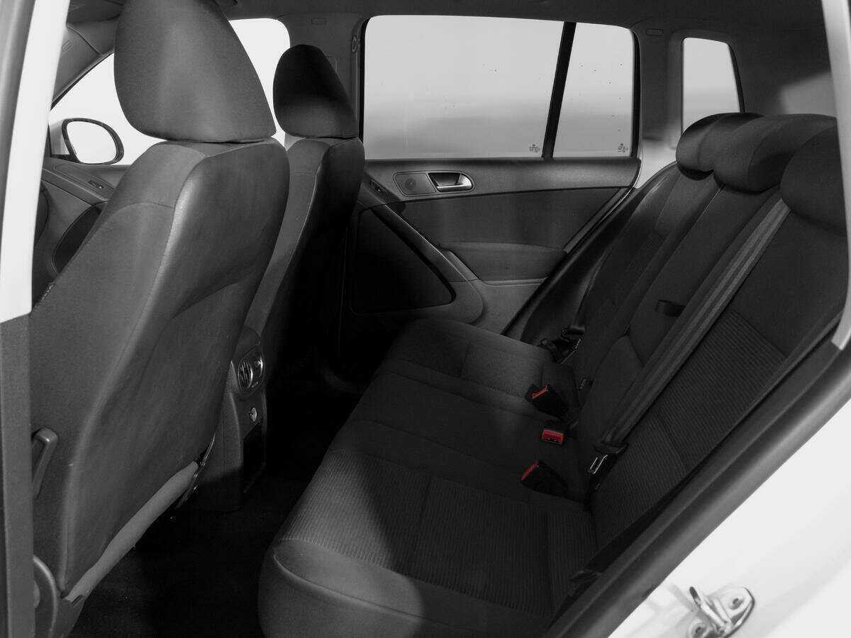 Volkswagen Tiguan, 2012 - Фото №9