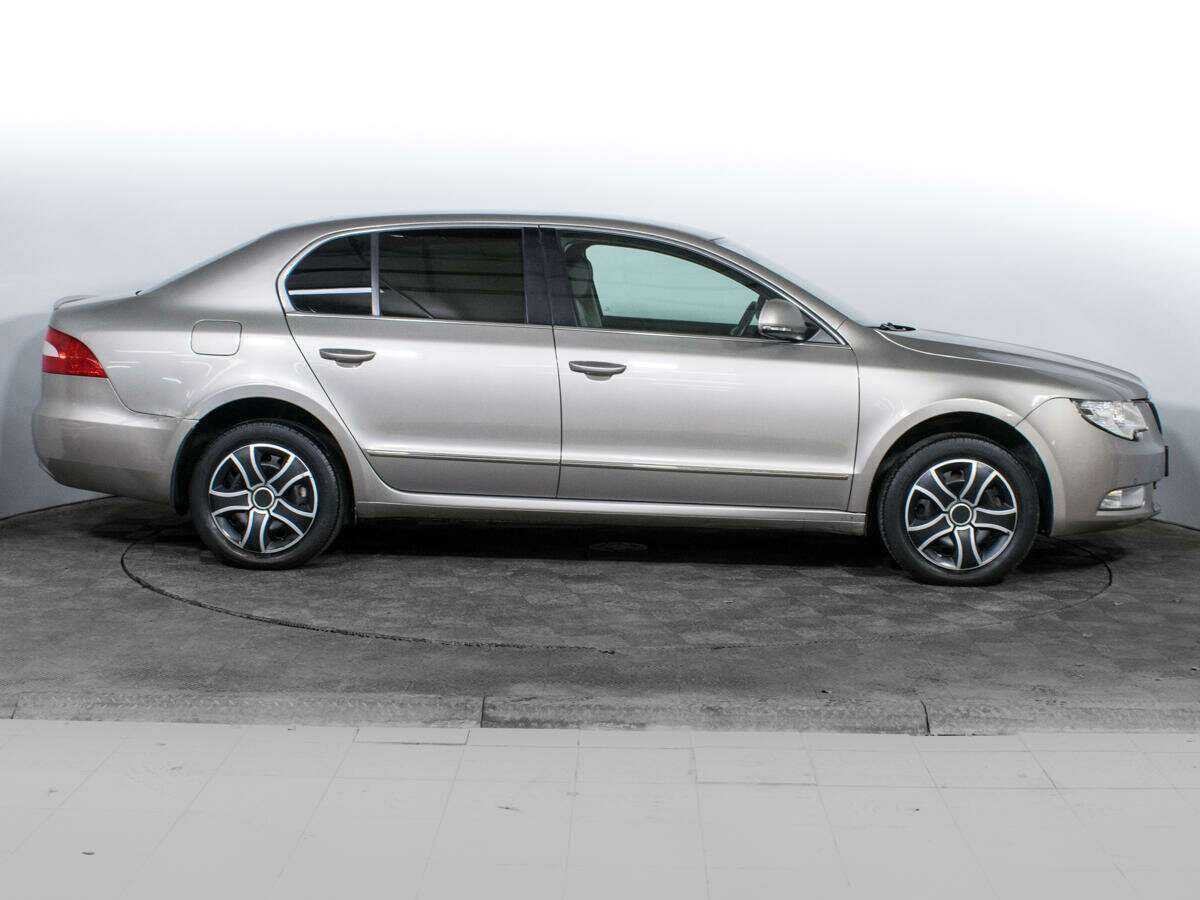 Skoda Superb DSG, 2013 - Фото №3