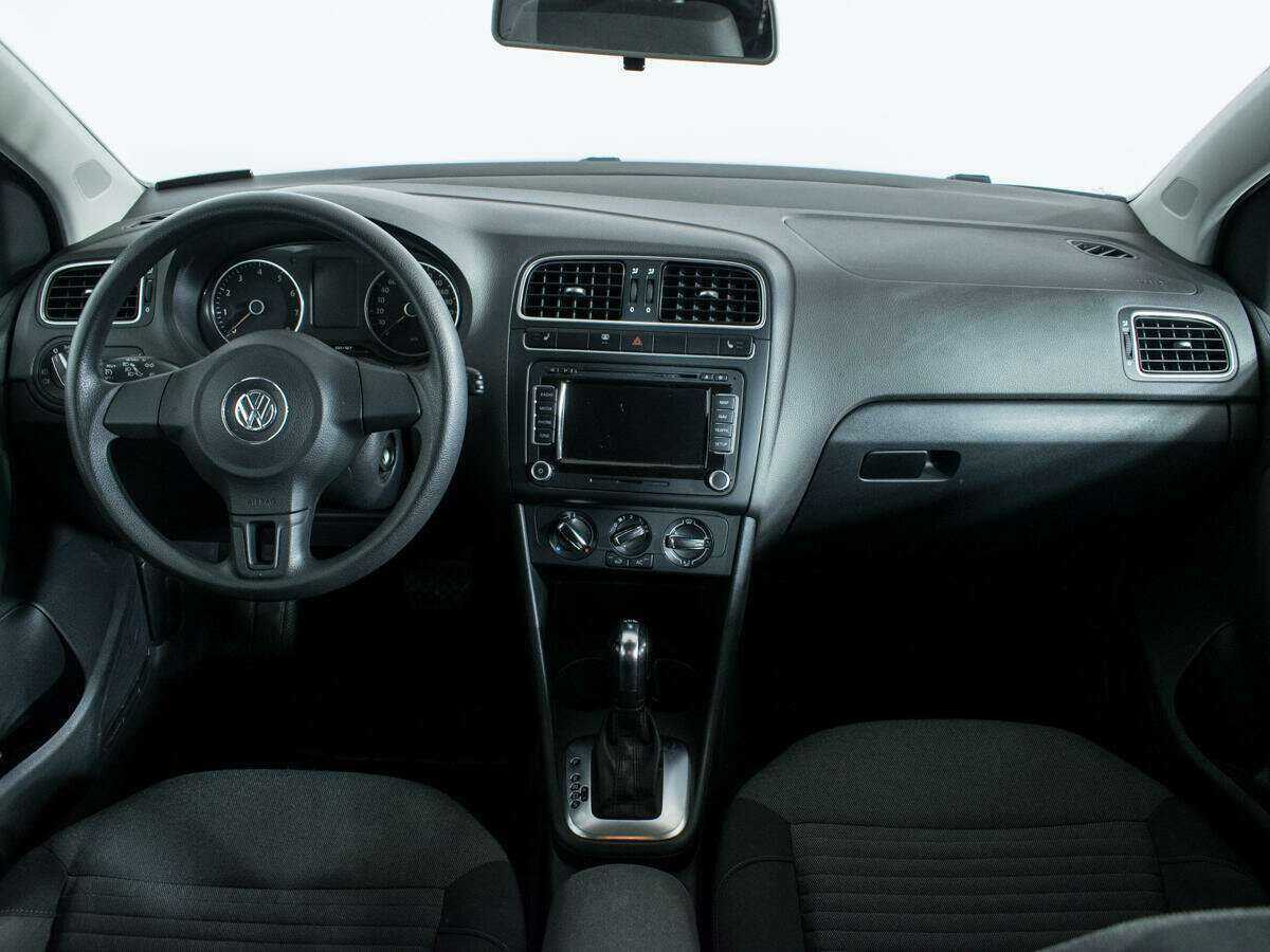 Volkswagen Polo, 2012 - Фото №11