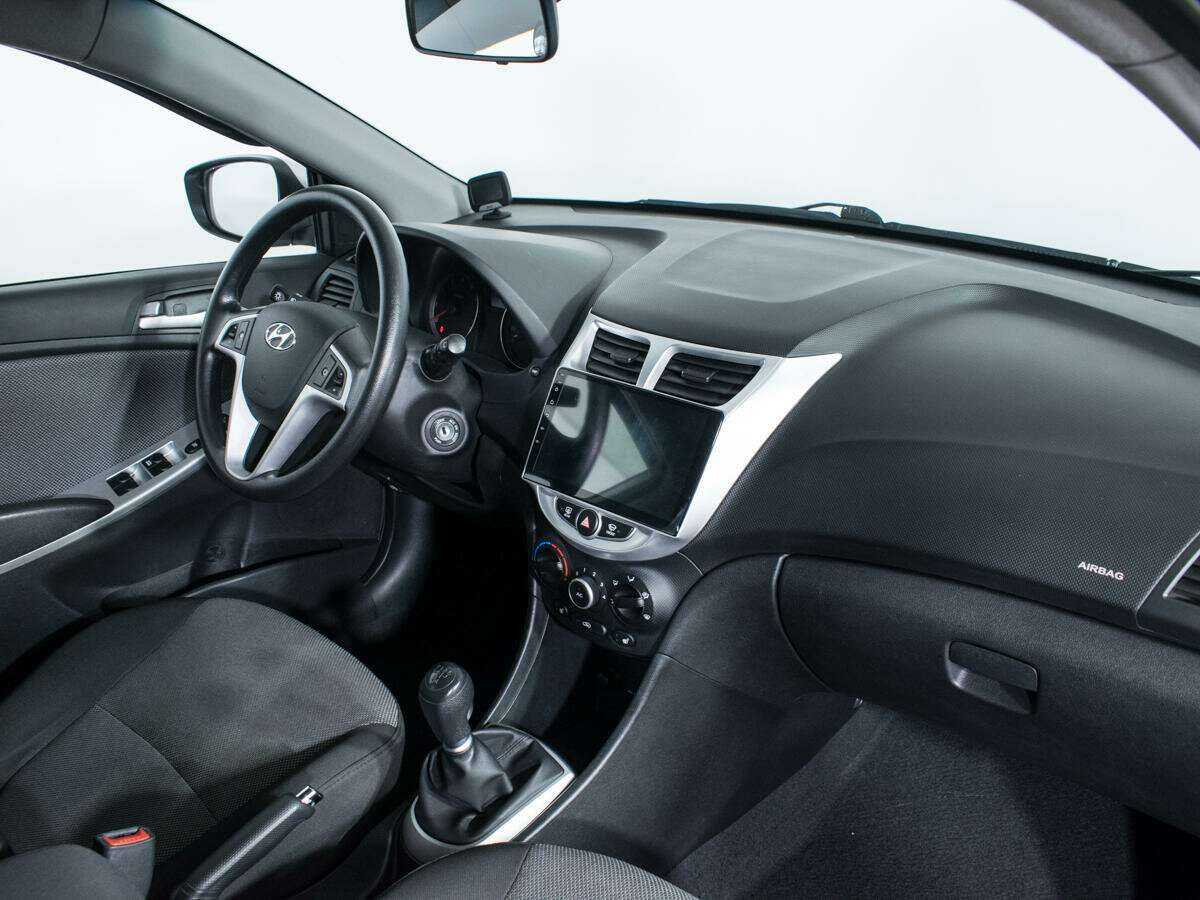 Hyundai Solaris, 2012 - Фото №8