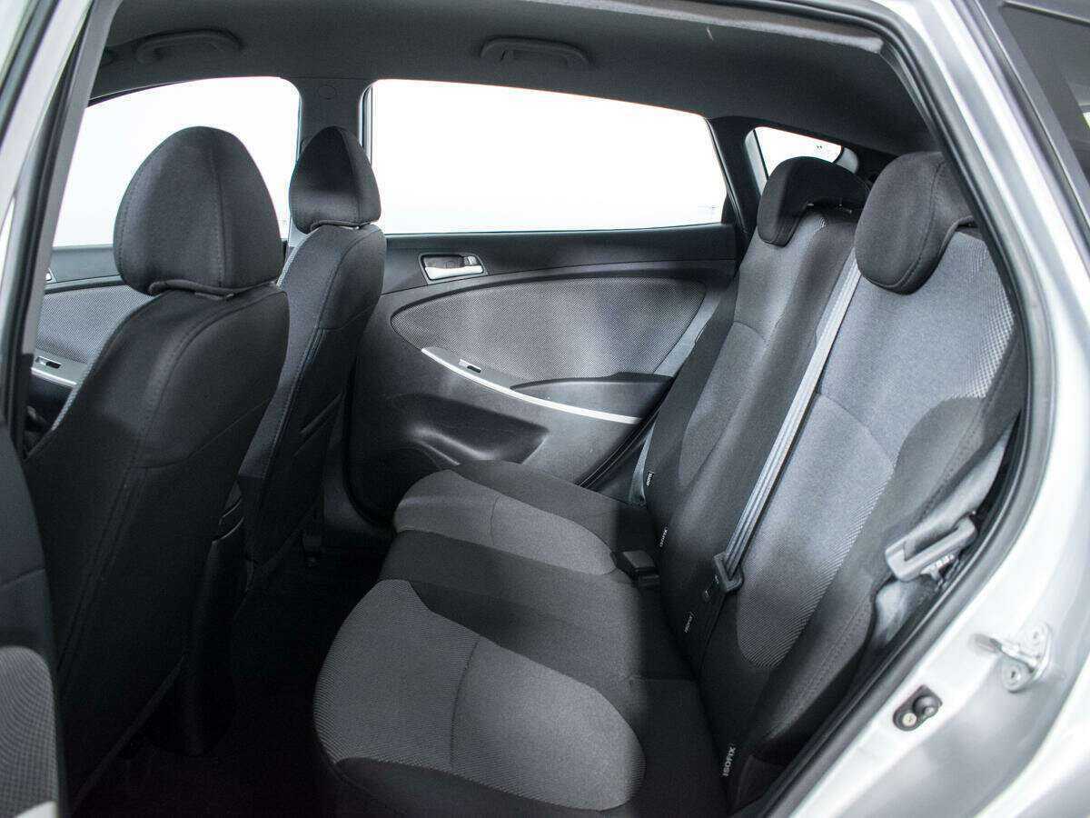 Hyundai Solaris, 2012 - Фото №9