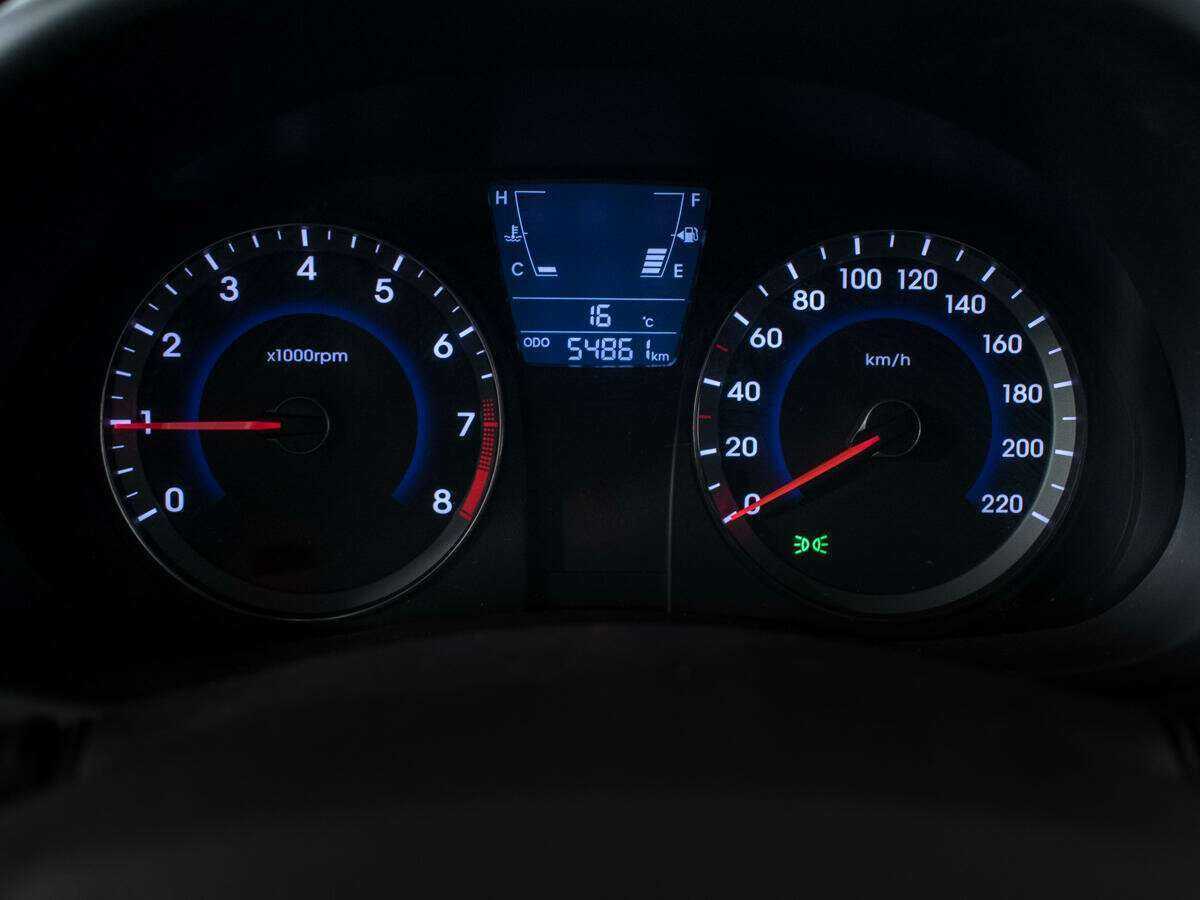 Hyundai Solaris, 2012 - Фото №10