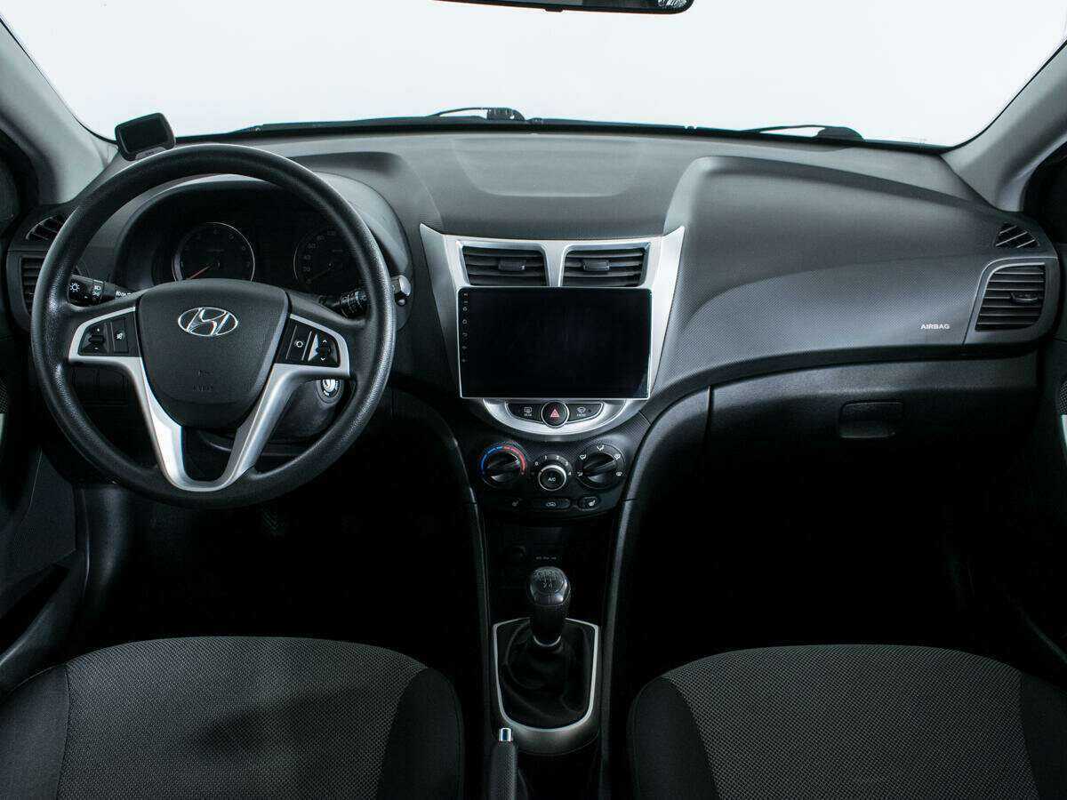 Hyundai Solaris, 2012 - Фото №11