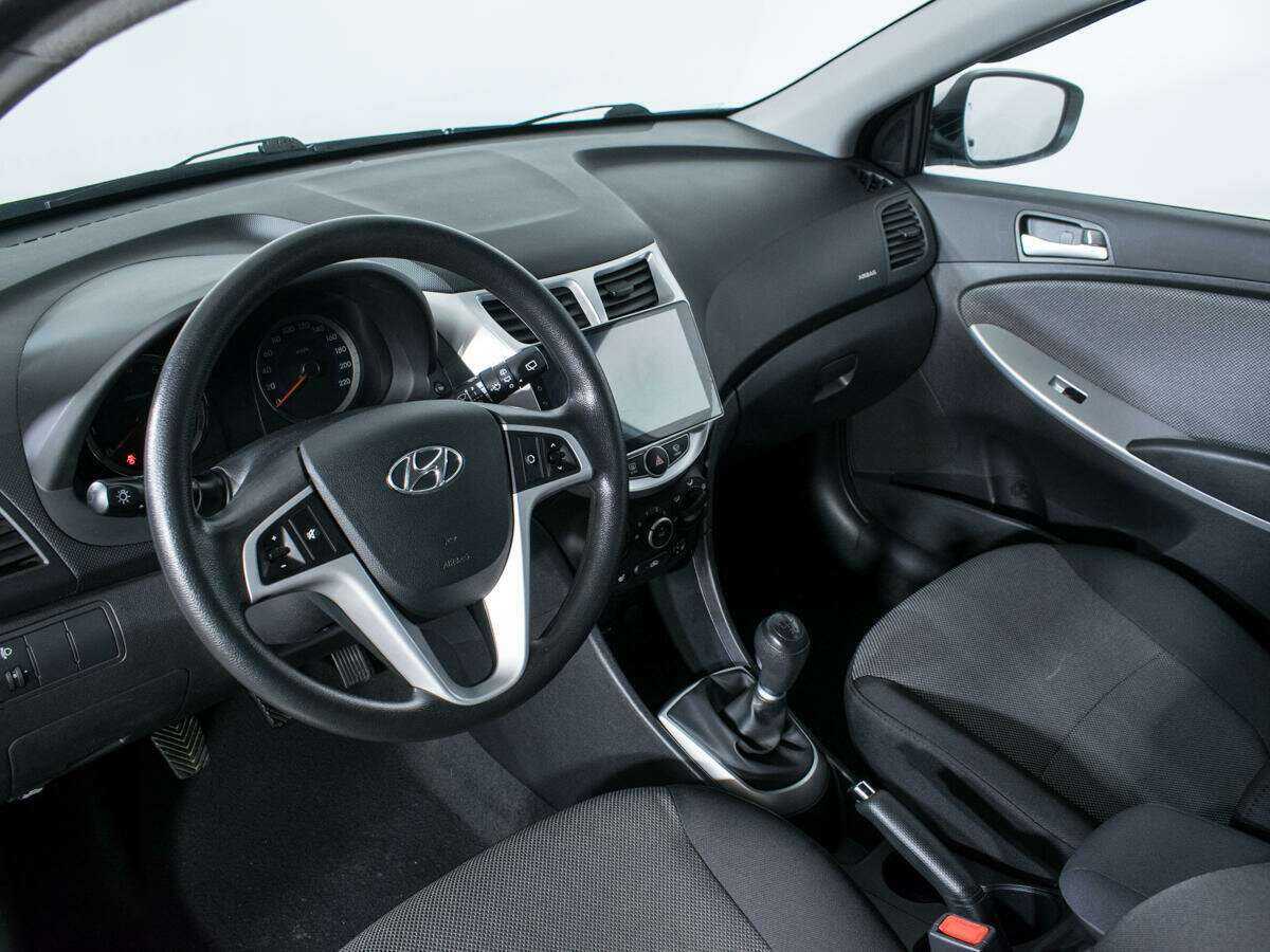 Hyundai Solaris, 2012 - Фото №12