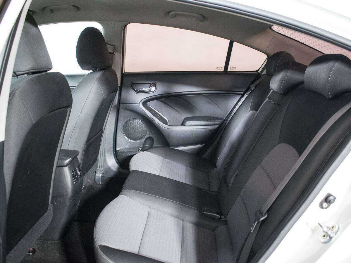Kia Cerato, 2015 - Фото №9