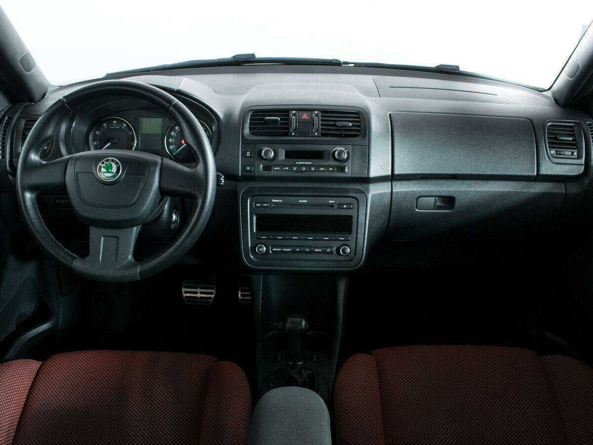 Skoda Fabia, 2012 - Фото №11
