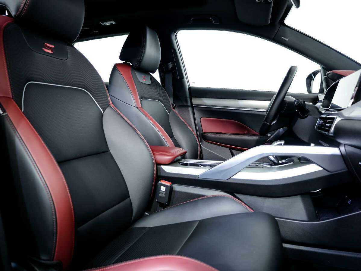 Geely Coolray, 2021 - Фото №11