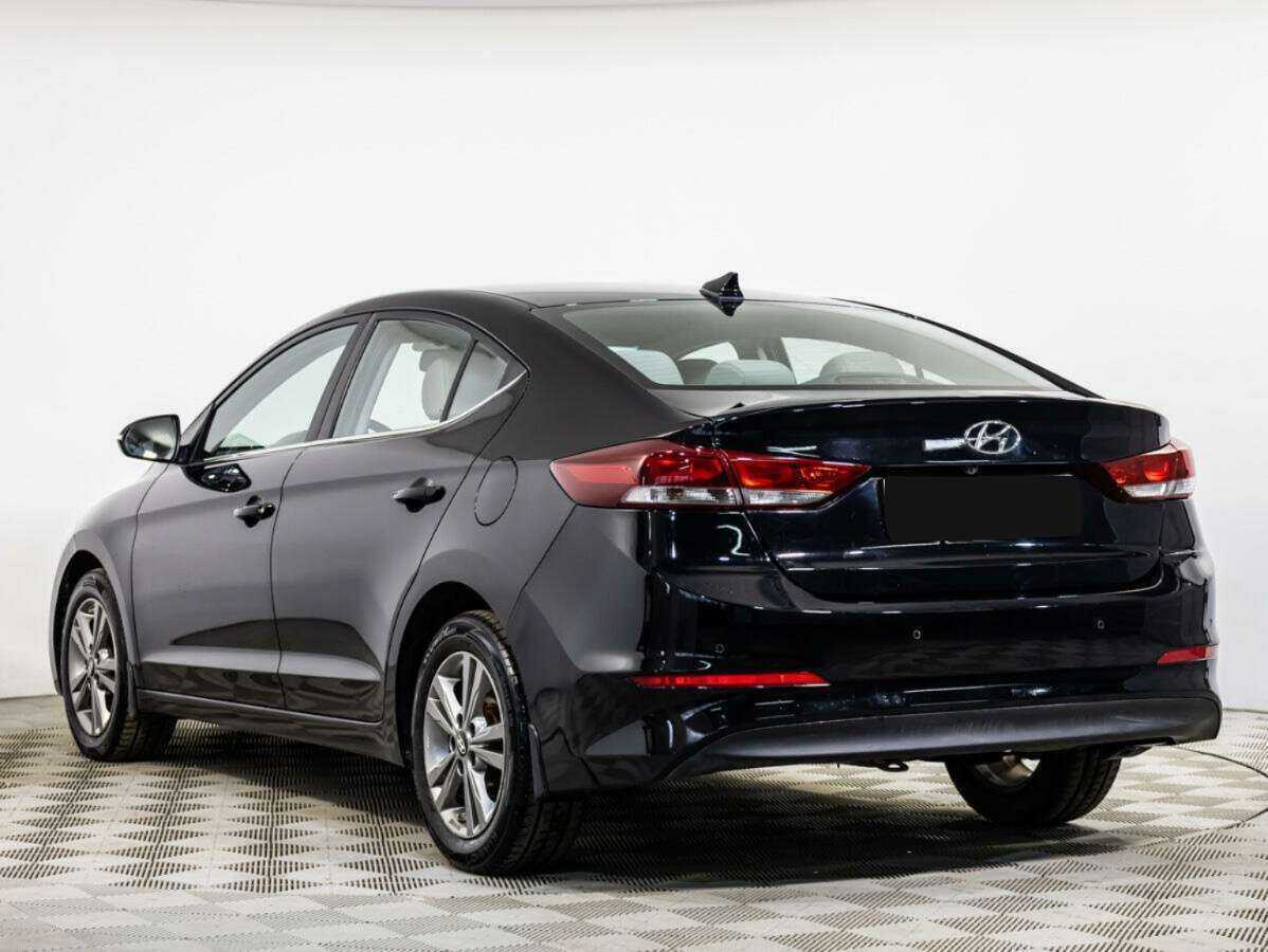 Hyundai Elantra, 2018 - Фото №5