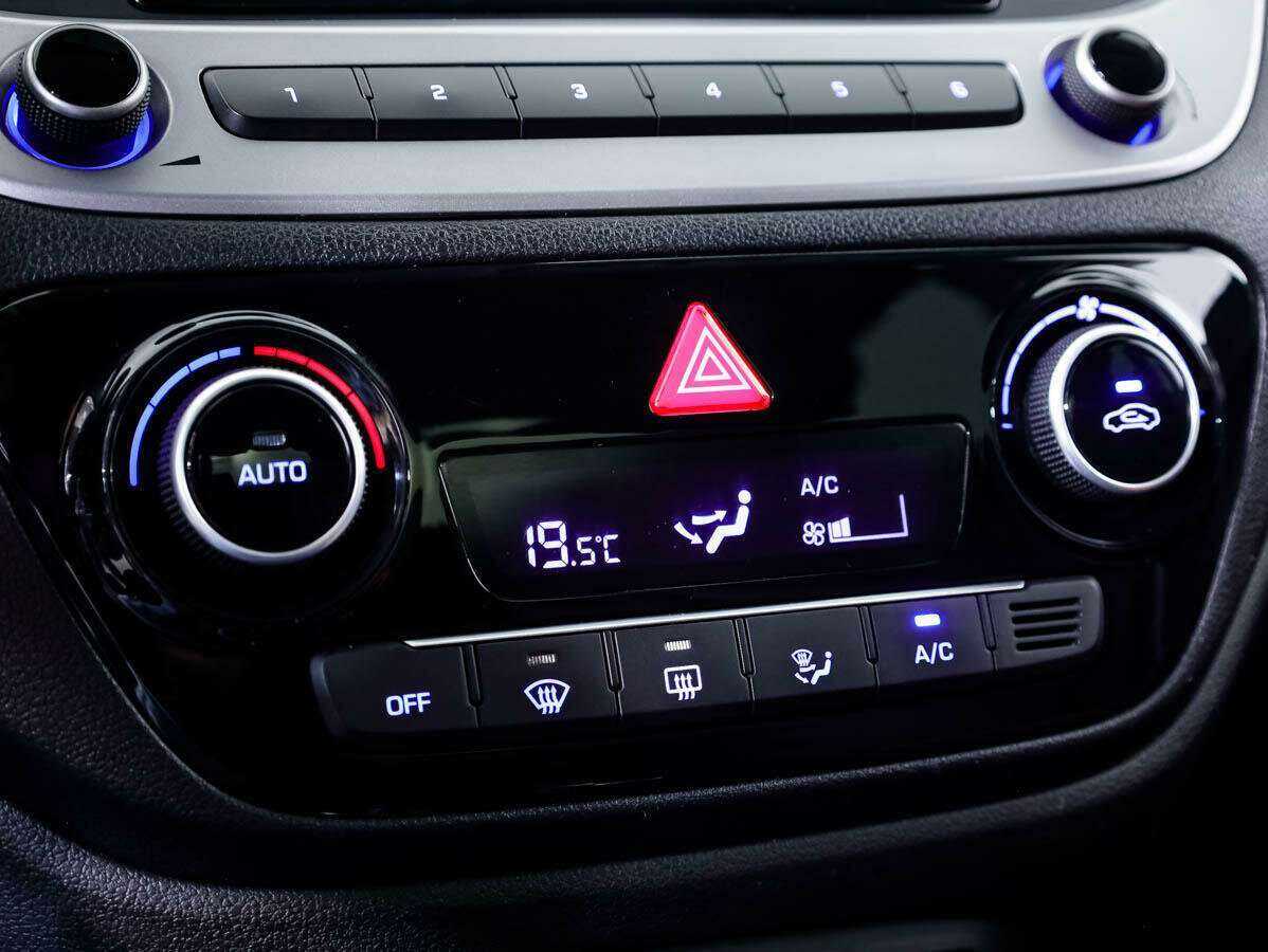 Hyundai Solaris, 2017 - Фото №14