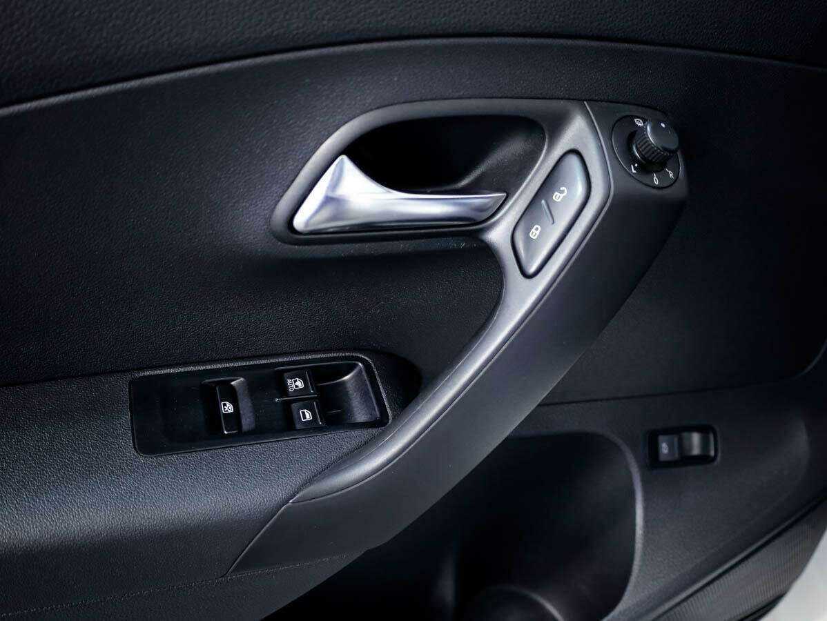 Volkswagen Polo, 2013 - Фото №13