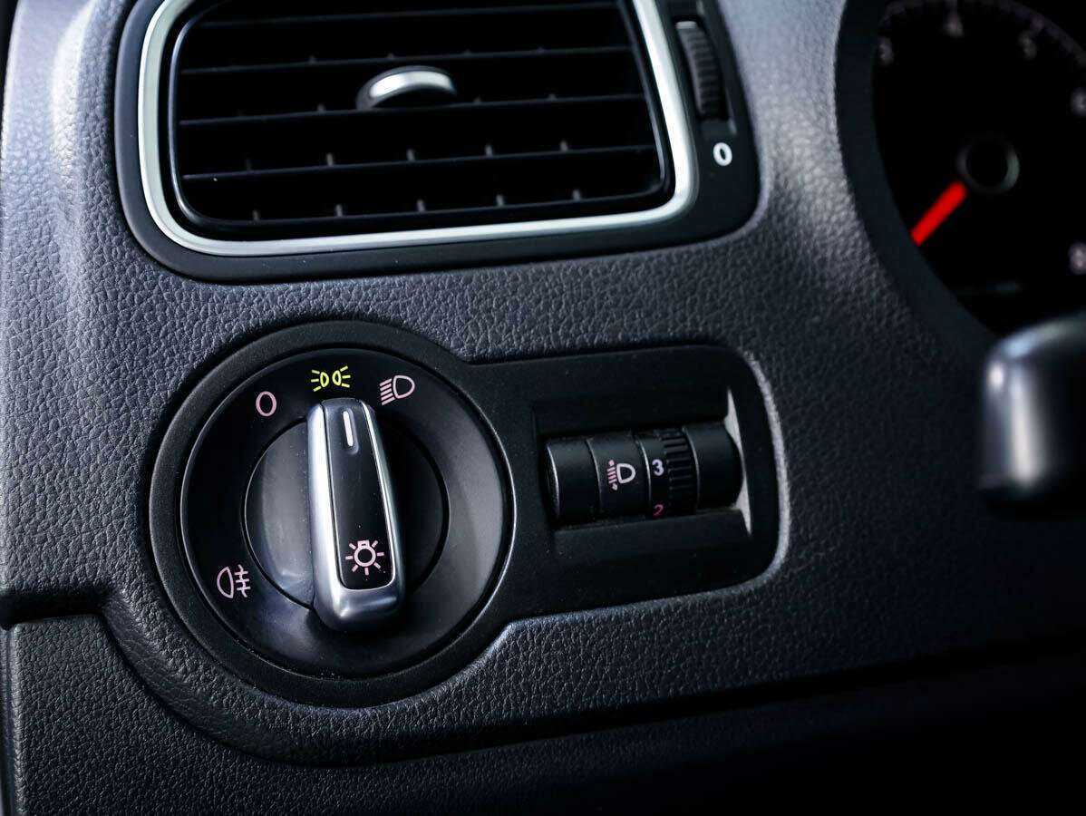 Volkswagen Polo, 2013 - Фото №14