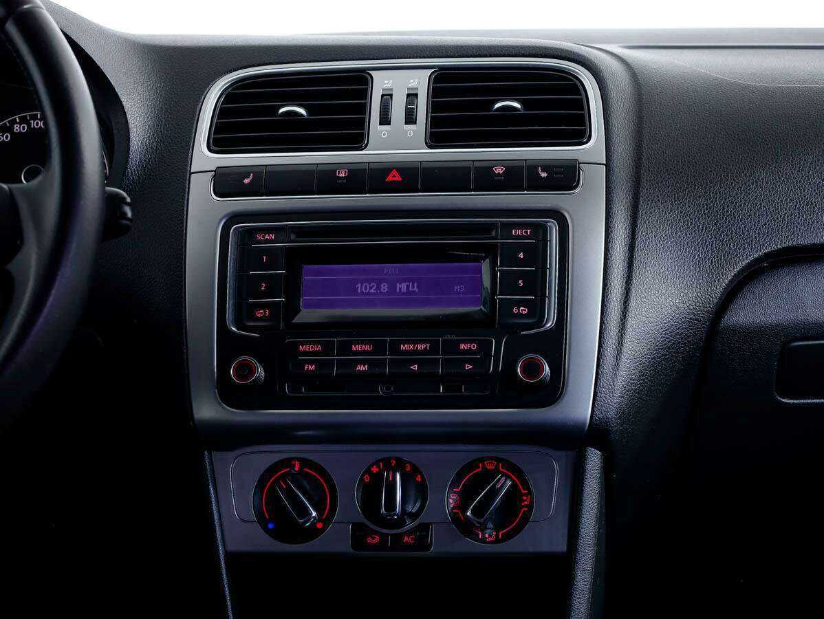 Volkswagen Polo, 2013 - Фото №15