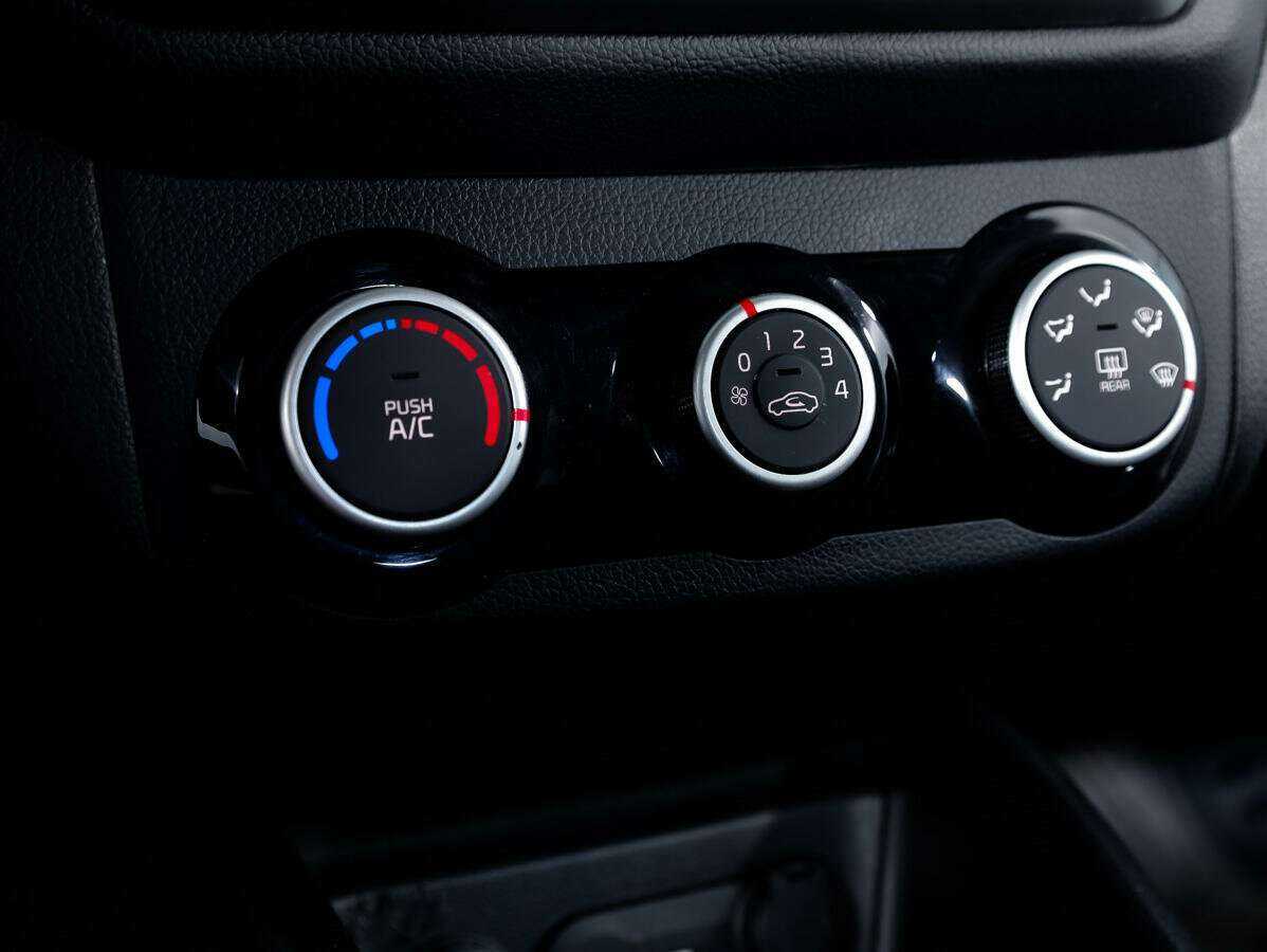 Kia Rio, 2017 - Фото №15