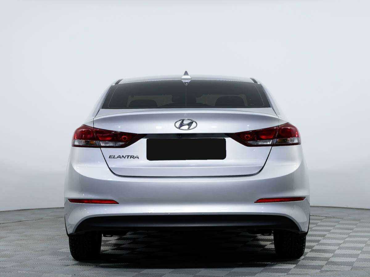 Hyundai Elantra, 2018 - Фото №4