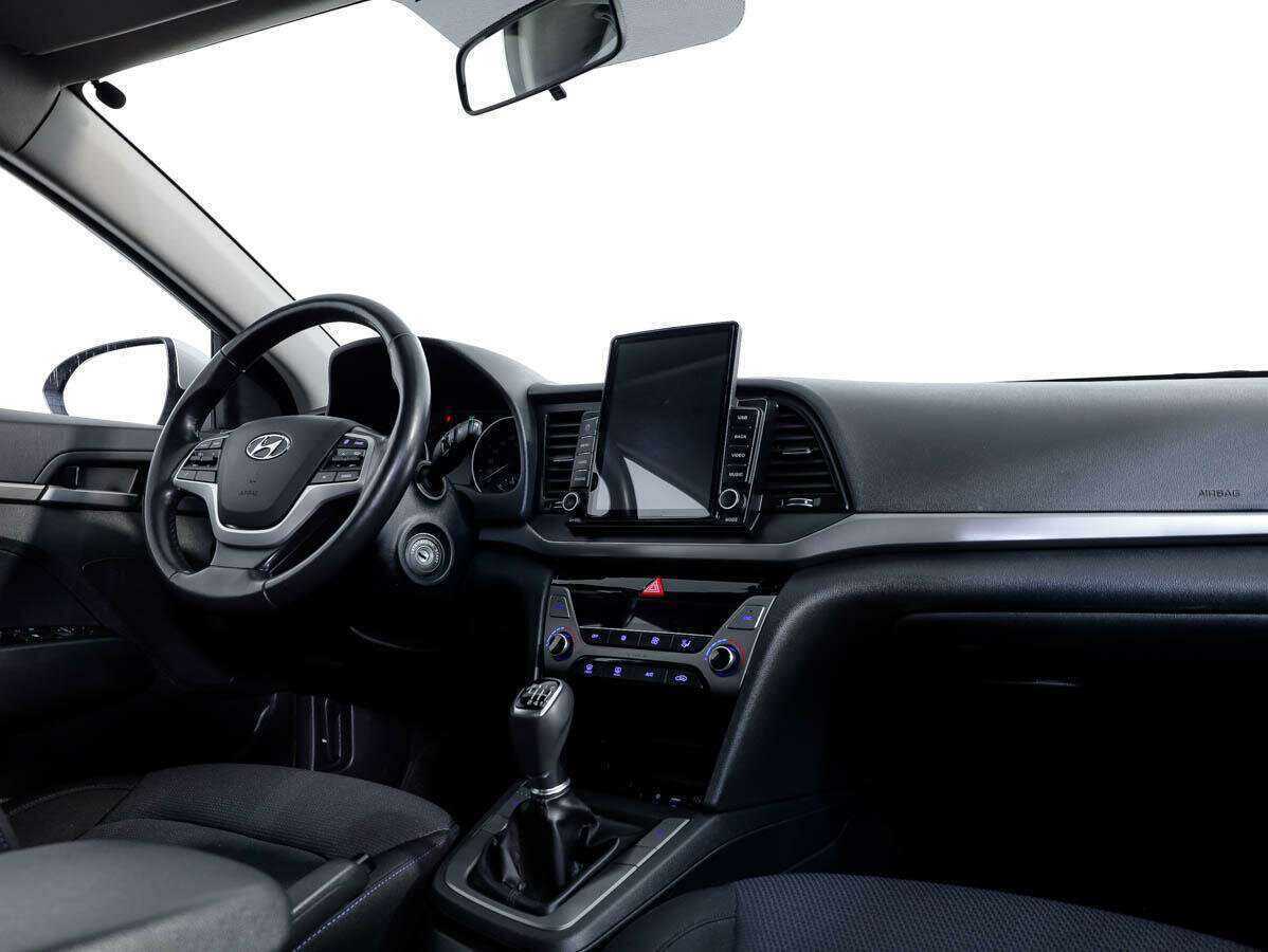 Hyundai Elantra, 2018 - Фото №7